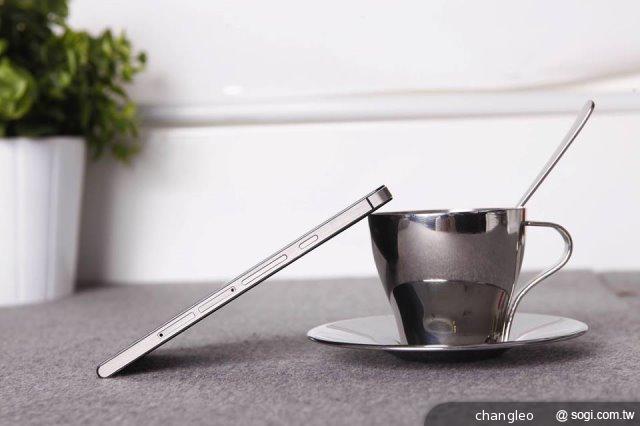 華為6.18mm超薄手機Ascend P6即將發表！