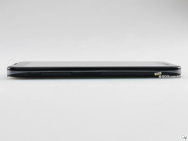 5.5吋FHD大螢幕、樂金旗艦機皇Optimus G Pro