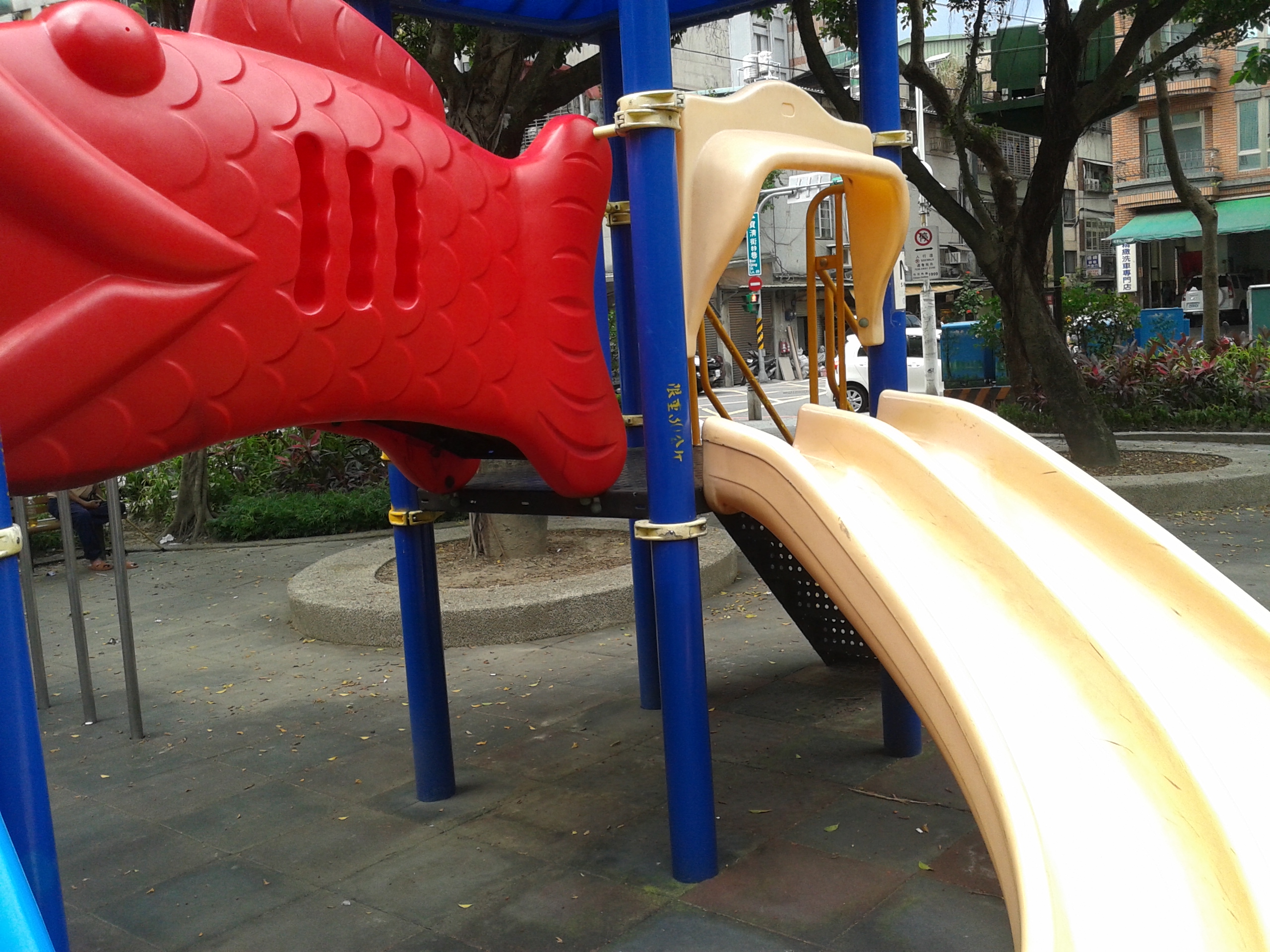 三星GALAXY Win雙卡智慧「國民天王機」平價登場