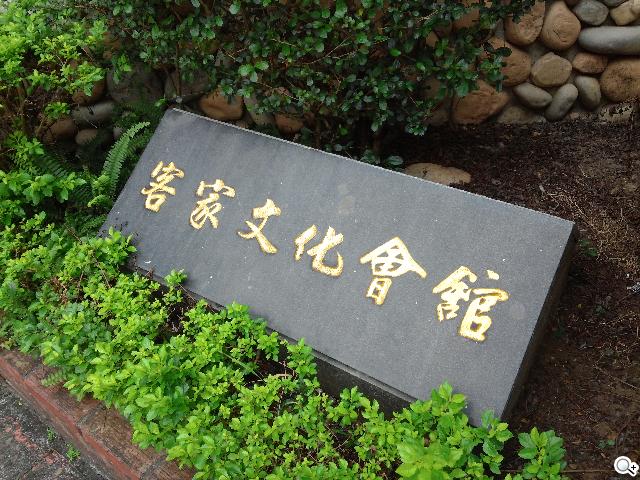 5.5吋FHD大螢幕、樂金旗艦機皇Optimus G Pro