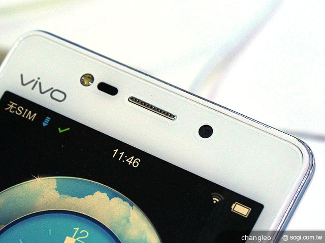 Vivo Y19t自拍手機 前置5MP+閃光燈【MAE 2013】
