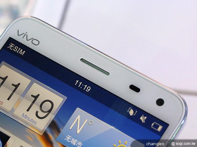 步步高5.7吋旗艦機Vivo Xplay規格強悍 功能滿載【MAE 2013】