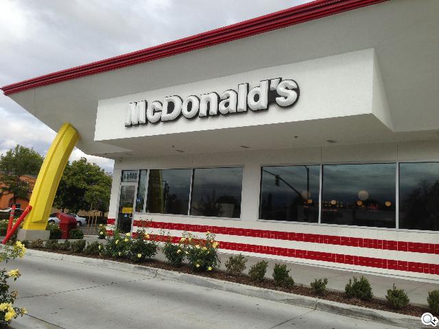 NOKIA Lumia 928、iPhone5對決單眼5D3跨界火拼！