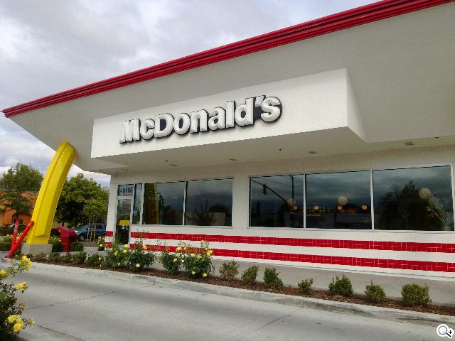 NOKIA Lumia 928、iPhone5對決單眼5D3跨界火拼！