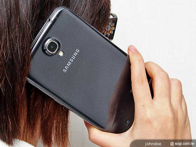 SAMSUNG GALAXY MEGA 6.3「航母級」的超巨屏體驗