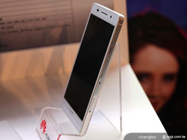 華為輕薄手機Ascend P6 空機14900搶市