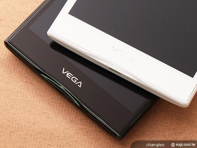 Pantech Vega N°6實測(一) 5.9吋外觀、高通四核效能