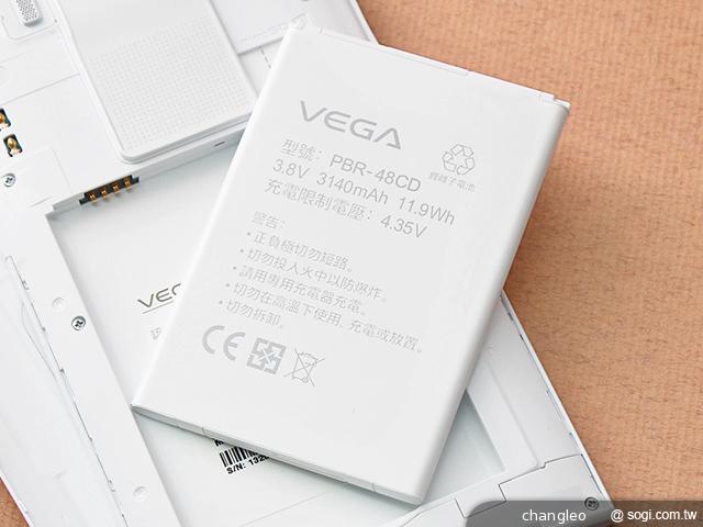 Pantech Vega N°6實測(一) 5.9吋外觀、高通四核效能