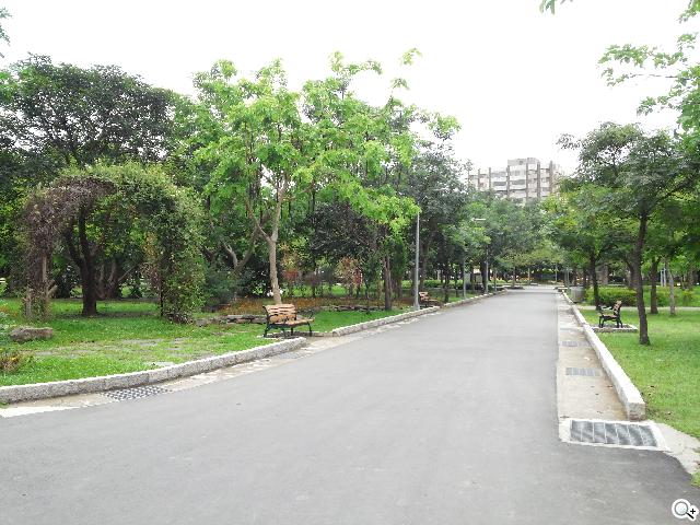 LG Optimus G Pro 大視野、智慧操作新體驗