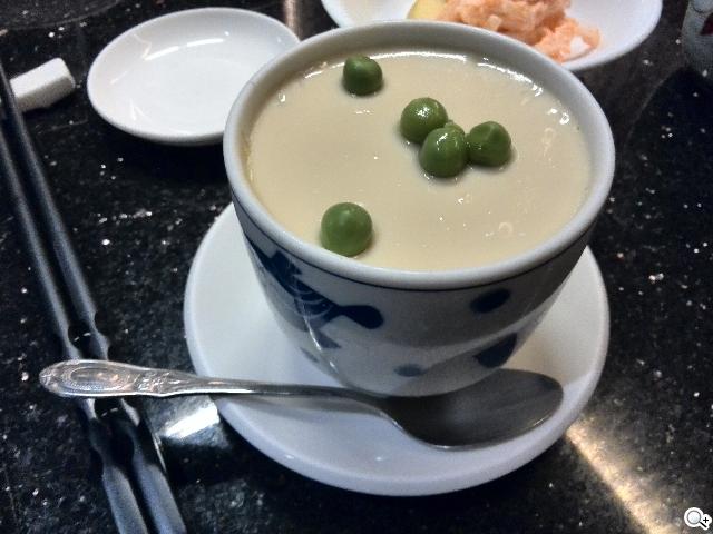 追求極致輕薄的智慧手機 華為Ascend P6詳測