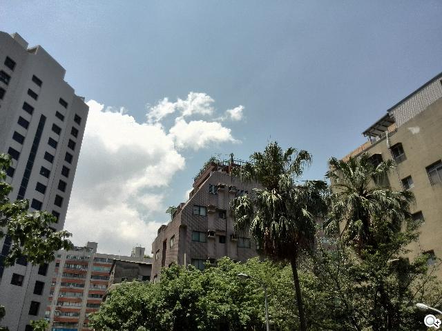 追求極致輕薄的智慧手機 華為Ascend P6詳測