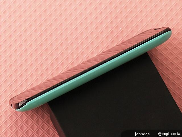 應宏再出招！INHON PAPILIO G2 高通四核、雙卡機