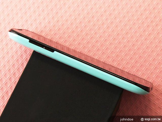 應宏再出招！INHON PAPILIO G2 高通四核、雙卡機