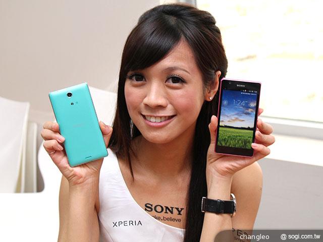 Sony Xperia防水手機檢測維修流程 直擊揭密! Sony Xperia防水手機檢測維修流程 直擊揭密!