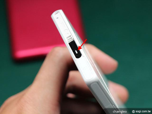 Sony Xperia防水手機檢測維修流程 直擊揭密! Sony Xperia防水手機檢測維修流程 直擊揭密!