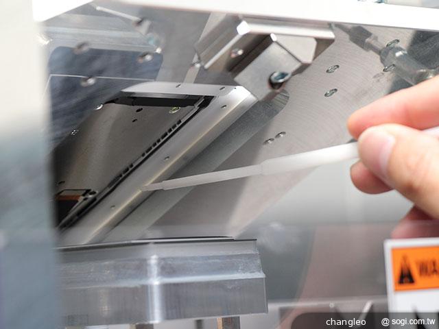 Sony Xperia防水手機檢測維修流程 直擊揭密! Sony Xperia防水手機檢測維修流程 直擊揭密!