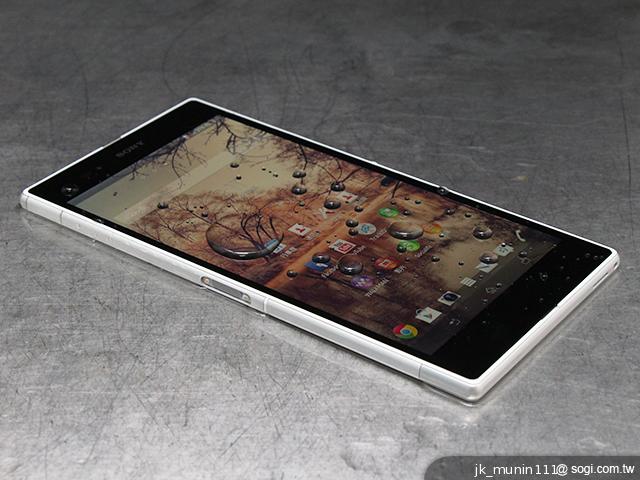 【外觀、效能】6.4吋疾速大視野 Sony Xperia Z Ultra