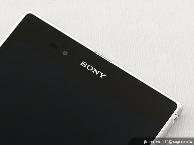 【外觀、效能】6.4吋疾速大視野 Sony Xperia Z Ultra