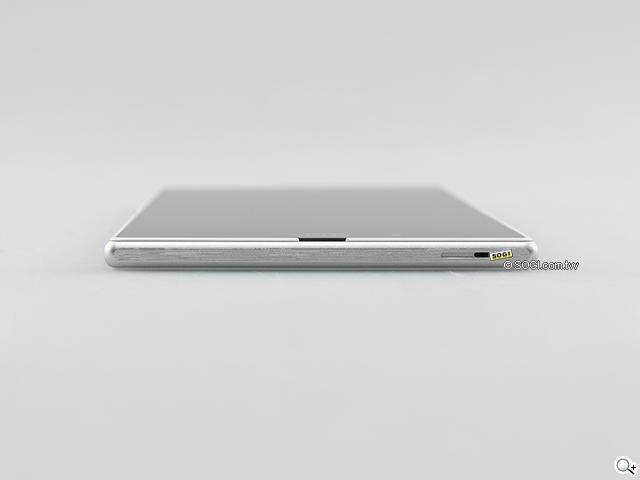 【外觀、效能】6.4吋疾速大視野 Sony Xperia Z Ultra