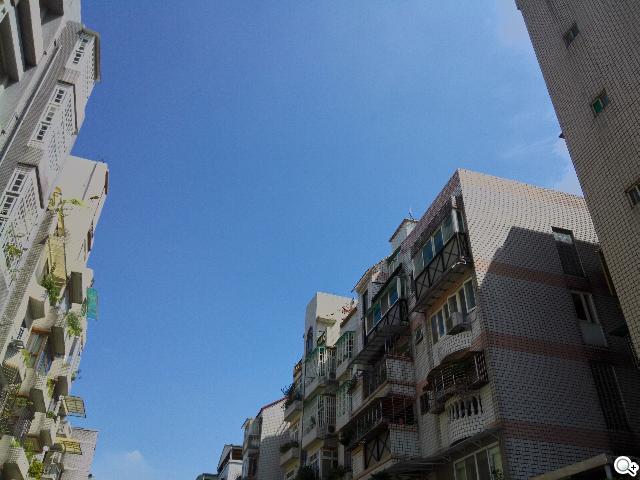 InFocus IN810平價級中高階智慧機 支援4G多頻段