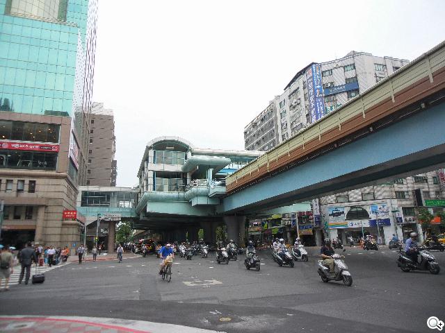 SAMSUNG S4 Zoom外型設計、實拍效果全測試