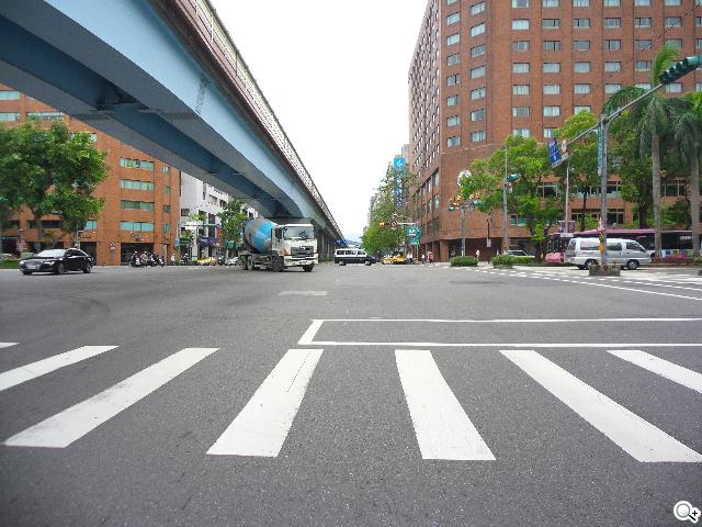 SAMSUNG S4 Zoom外型設計、實拍效果全測試