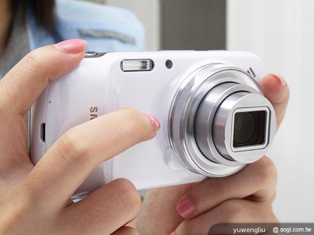 SAMSUNG S4 Zoom外型設計、實拍效果全測試