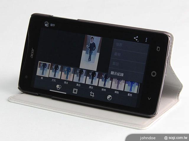 王建民加持！5.7吋、雙卡手機Acer Liquid S1