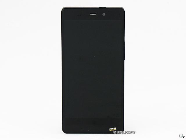 G-PLUS E6輕薄智慧機 配備MTK四核+2GB記憶體