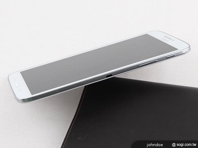 三星GALAXY Tab 3 8.0 七吋體積享受八吋視野