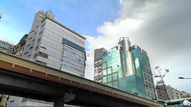 HTC One mini 旗艦功能 微縮迷你身型