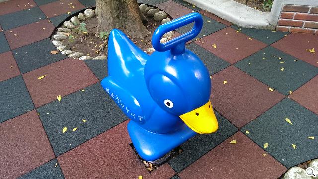 HTC One mini 旗艦功能 微縮迷你身型