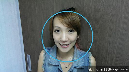 HTC One mini 旗艦功能 微縮迷你身型