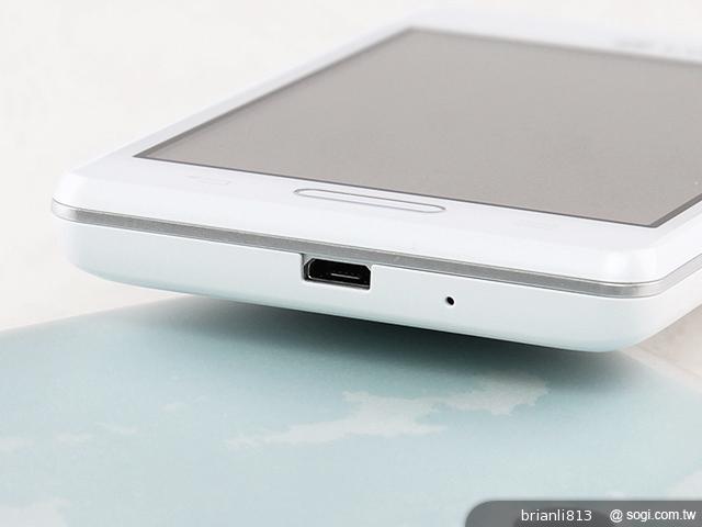 3.8吋小巧智慧機 LG Optimus L4 II E440