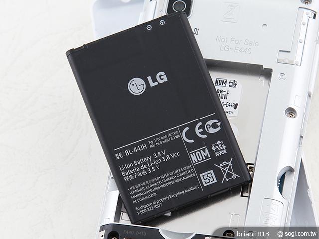 3.8吋小巧智慧機 LG Optimus L4 II E440