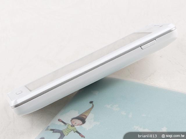 3.8吋小巧智慧機 LG Optimus L4 II E440