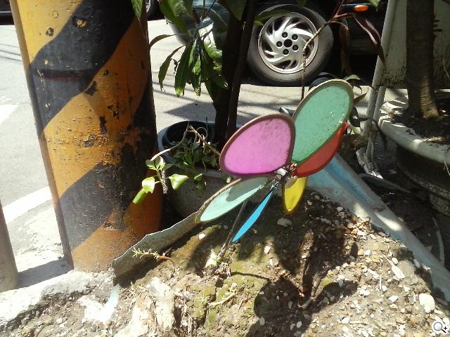 3.8吋小巧智慧機 LG Optimus L4 II E440