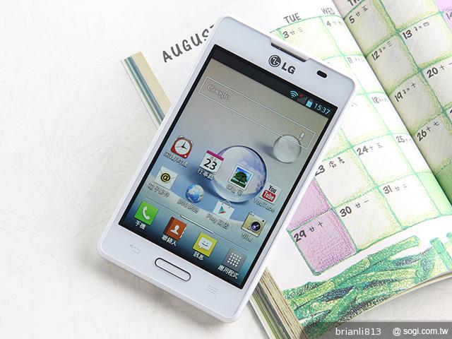 3.8吋小巧智慧機 LG Optimus L4 II E440