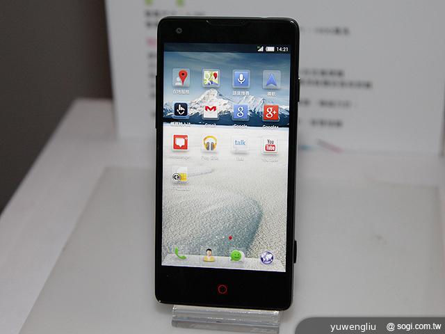 手機界單眼 努比亞nubia Z5、Z5mini平價登台