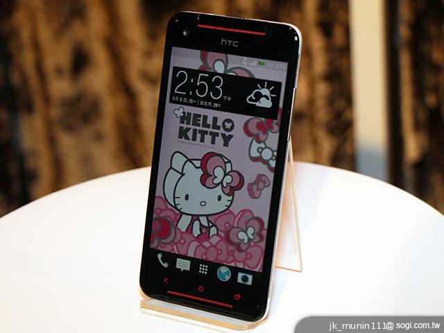 宏達電、長榮航合推Butterfly s Hello Kitty限量版