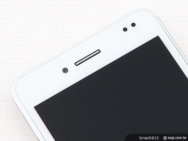 承襲、再進化 ASUS The New PadFone Infinity變形手機