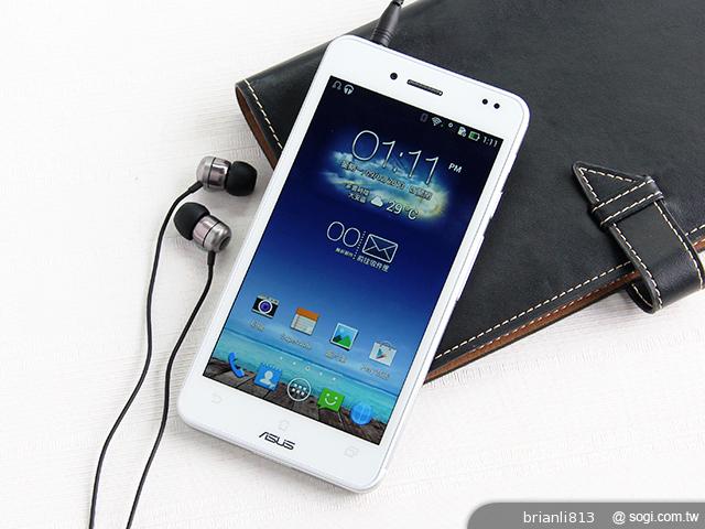 承襲、再進化 ASUS The New PadFone Infinity變形手機