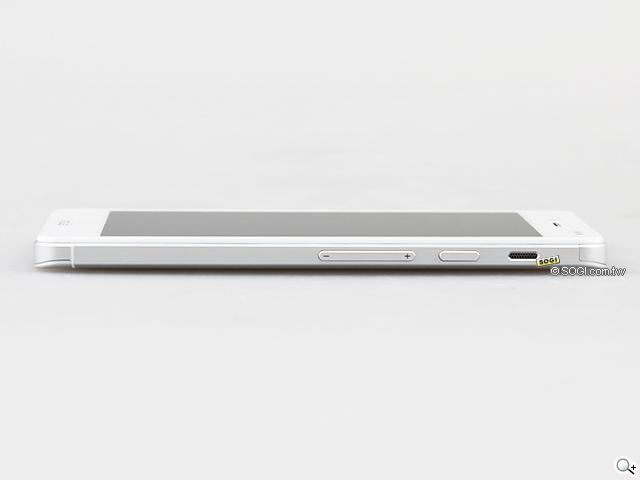 承襲、再進化 ASUS The New PadFone Infinity變形手機