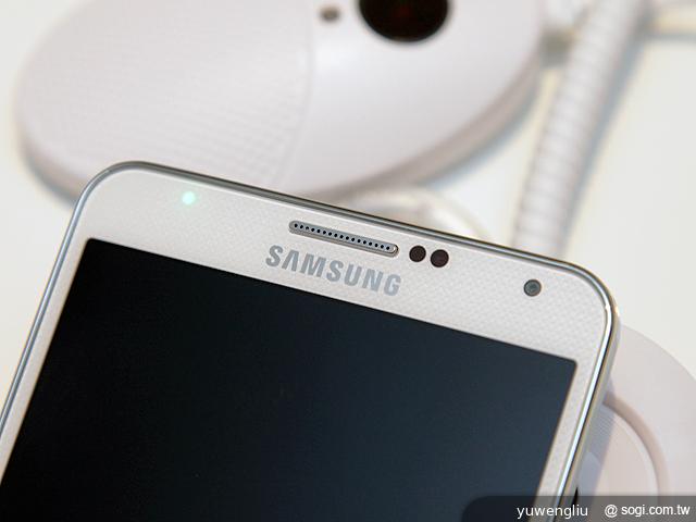 5.7吋+3GB RAM!SAMSUNG Note 3德國速測【IFA 2013】 5.7吋+3GB RAM!SAMSUNG Note 3德國速測【IFA 2013】