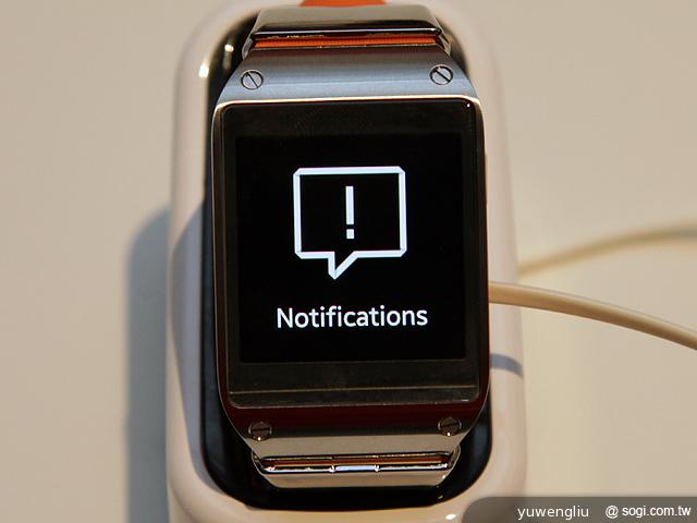 SAMSUNG GALAXY Gear智慧手錶動手玩【IFA 2013】