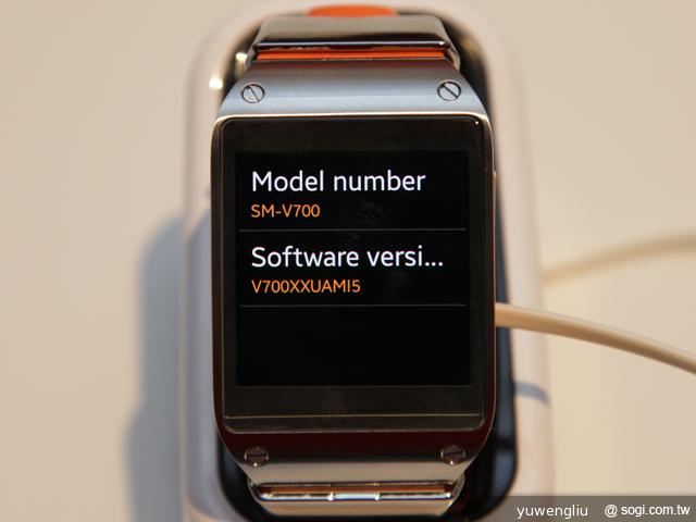 SAMSUNG GALAXY Gear智慧手錶動手玩【IFA 2013】