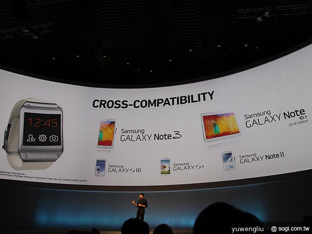 SAMSUNG GALAXY Gear智慧手錶動手玩【IFA 2013】