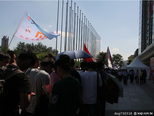 小米手機MI3發表 外型、Tegra 4跑分搶先看