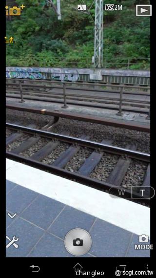 Sony DSC-QX10外掛鏡頭 德國實拍速測【IFA 2013】