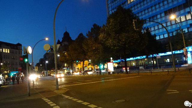 Sony DSC-QX10外掛鏡頭 德國實拍速測【IFA 2013】